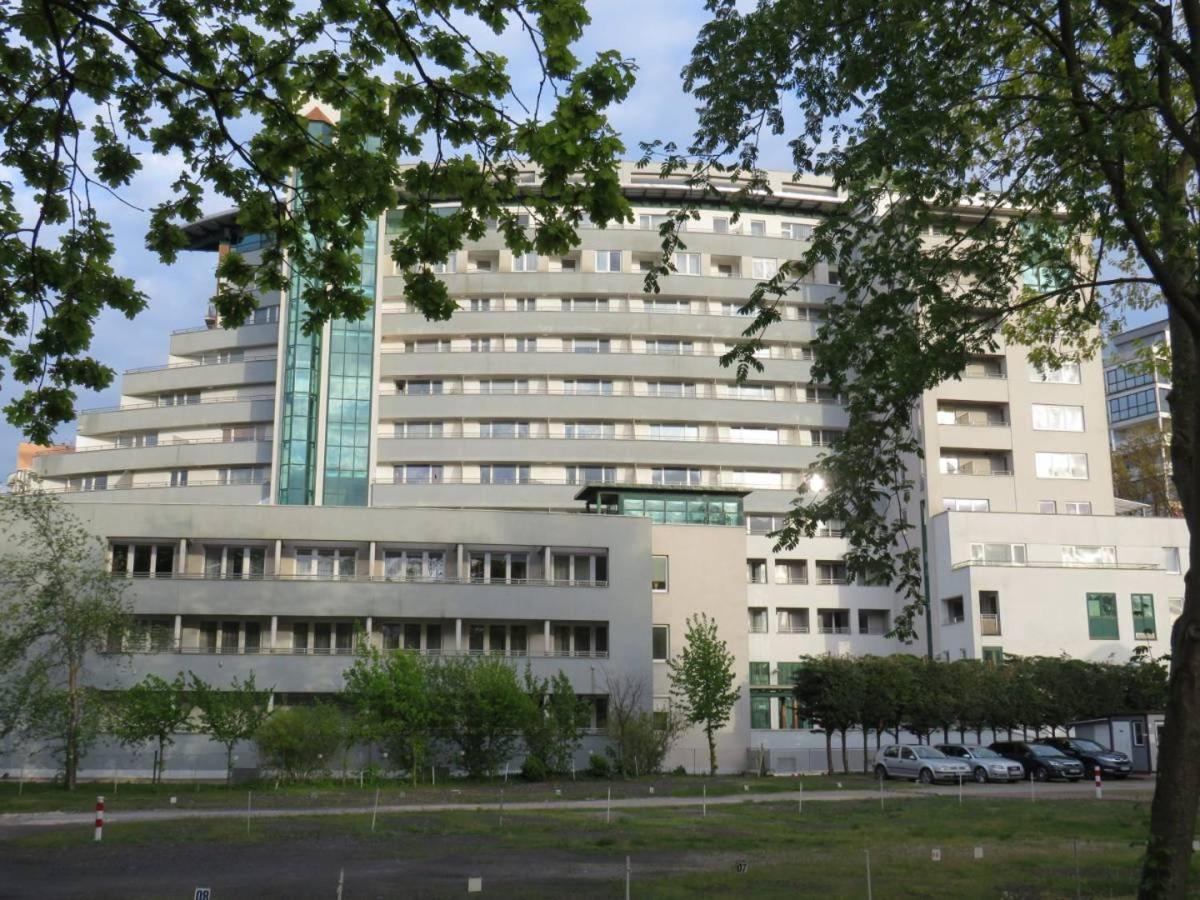 Apartament Etna Kolobrzeg Bagian luar foto
